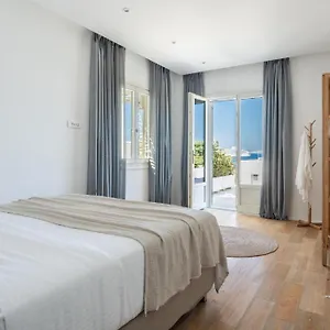 Namaste Boutique Mykonos Apartment Tourlos